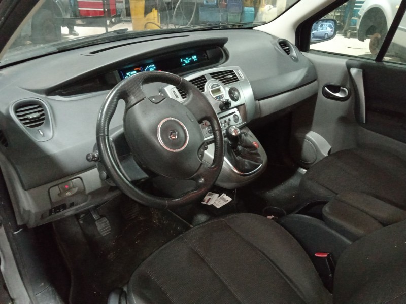 renault grand scénic ii (jm0/1_) del año 2009