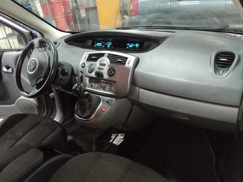 renault grand scénic ii (jm0/1_) del año 2009
