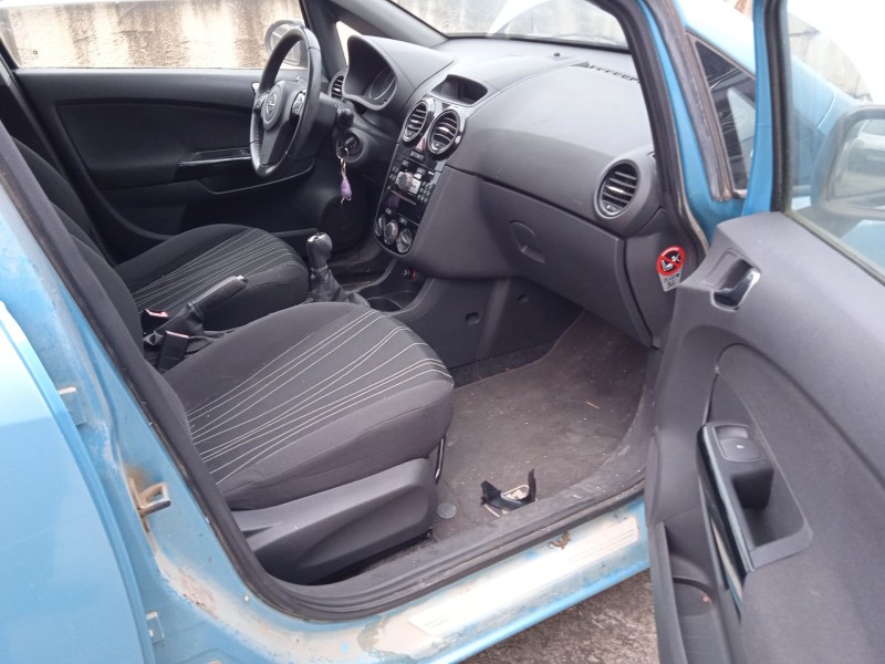 opel corsa d (s07) del año 2010