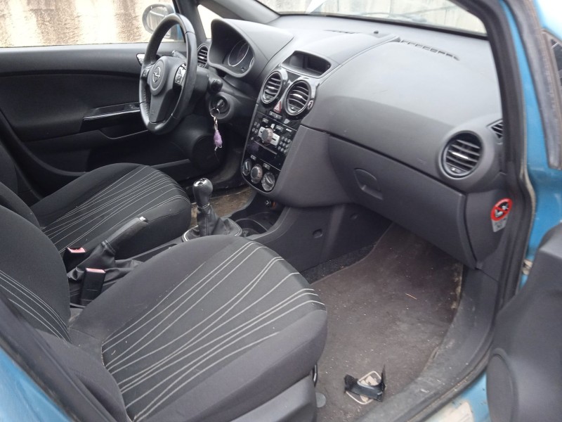 opel corsa d (s07) del año 2010
