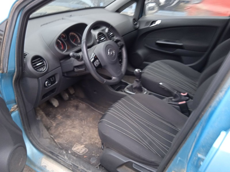 opel corsa d (s07) del año 2010