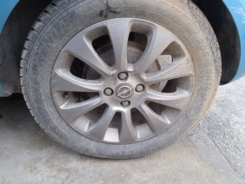 opel corsa d (s07) del año 2010