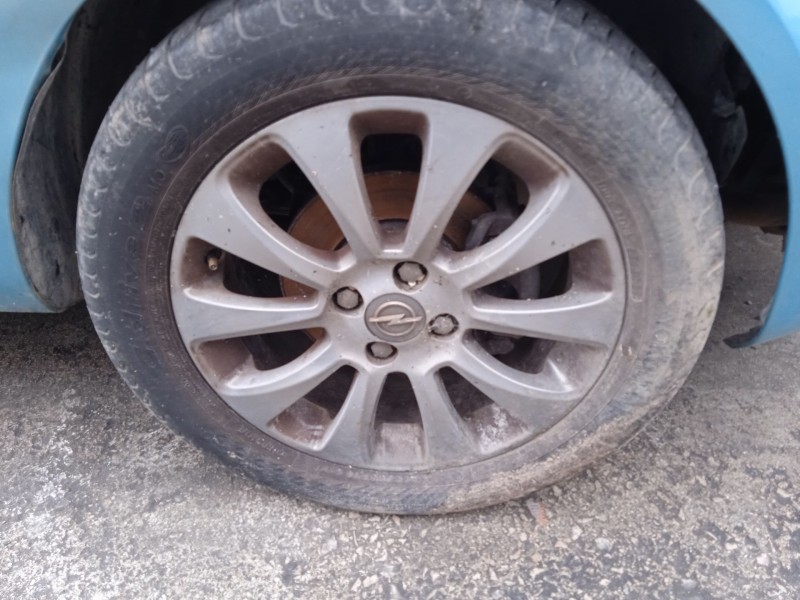 opel corsa d (s07) del año 2010