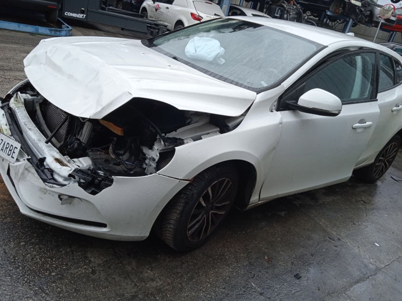 volvo v40 hatchback (525) del año 2018