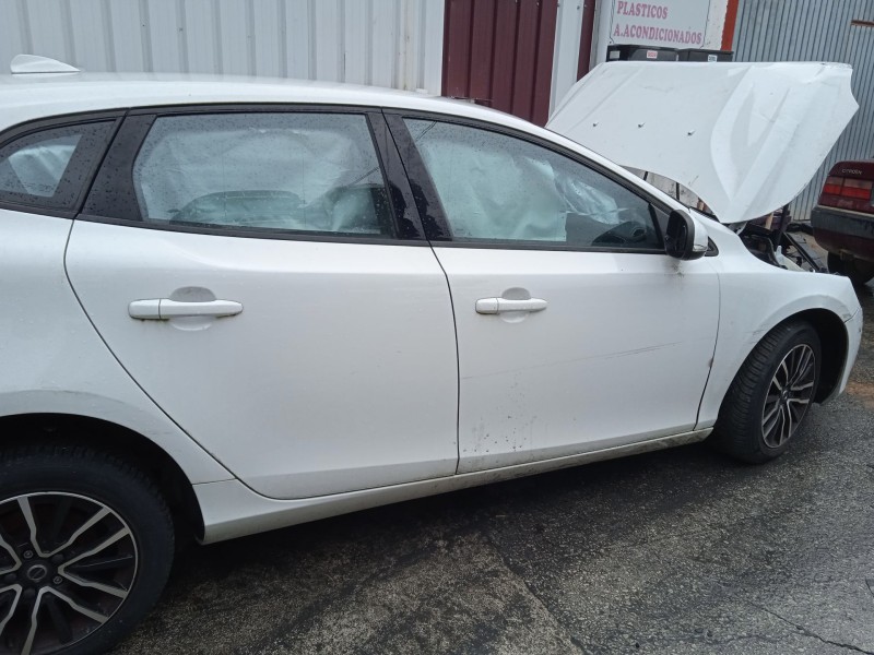 volvo v40 hatchback (525) del año 2018