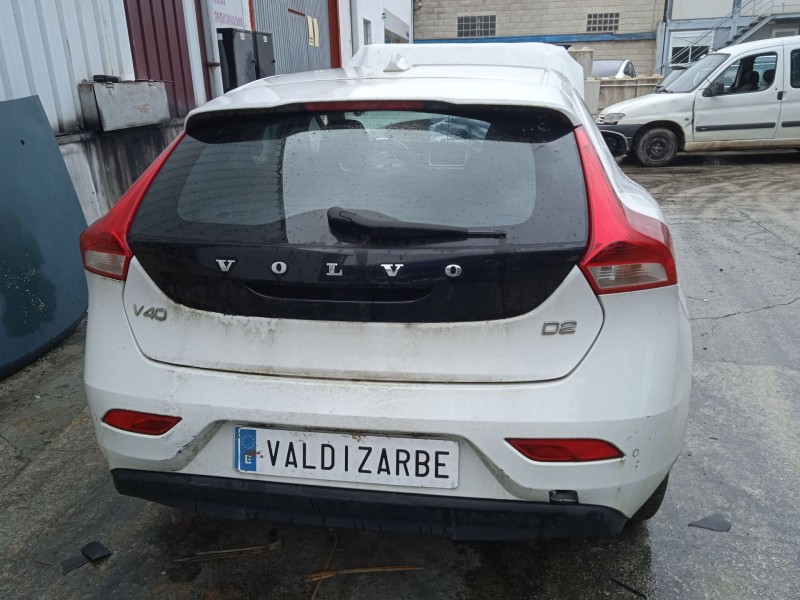 volvo v40 hatchback (525) del año 2018