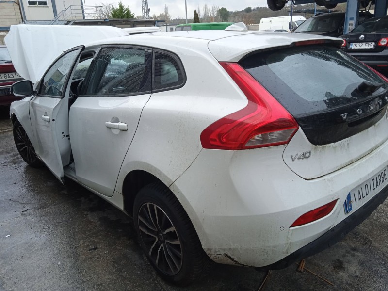 volvo v40 hatchback (525) del año 2018