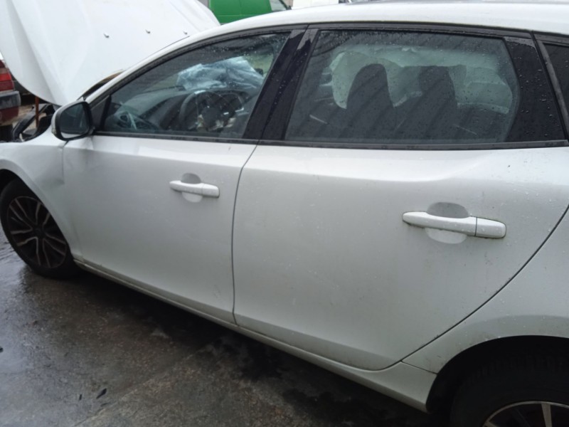 volvo v40 hatchback (525) del año 2018