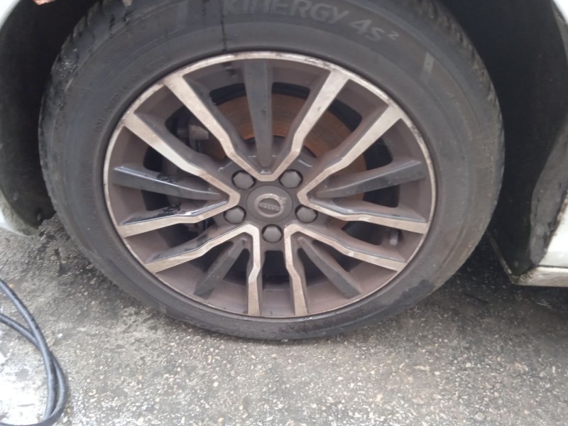 volvo v40 hatchback (525) del año 2018