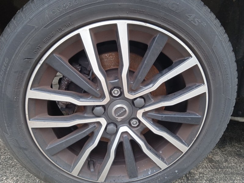 volvo v40 hatchback (525) del año 2018