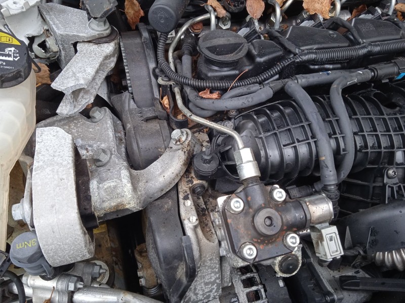 volvo v40 hatchback (525) del año 2018