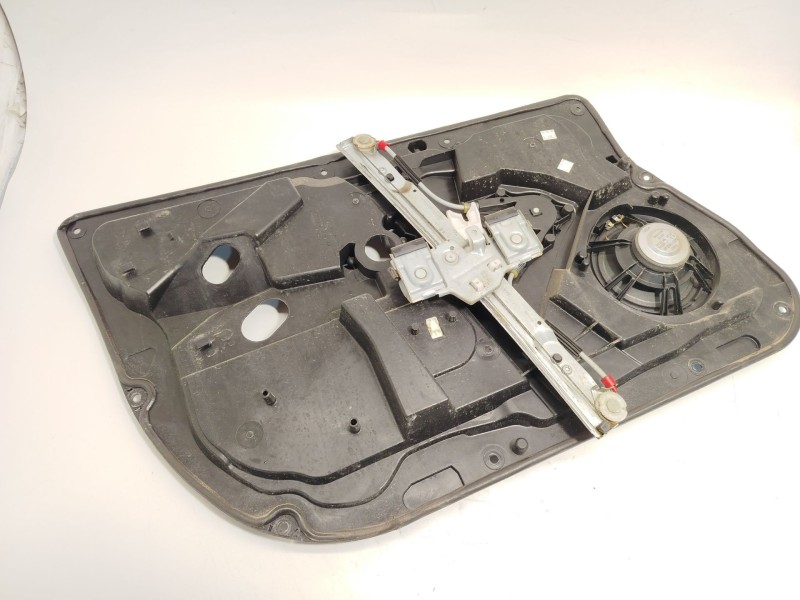 Recambio de elevalunas delantero derecho para ford fiesta vi (cb1, ccn) 1.6 tdci referencia OEM IAM 8A6114553B  