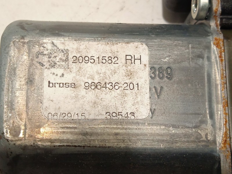 Recambio de elevalunas delantero derecho para opel adam (m13) 1.4 referencia OEM IAM 13350350 20951582 