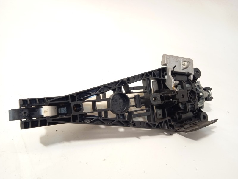 Recambio de maneta exterior delantera derecha para opel adam (m13) 1.4 referencia OEM IAM 13504025  