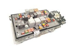 Recambio de caja reles / fusibles para opel astra j (p10) 1.7 cdti (68) referencia OEM IAM 13343767   2