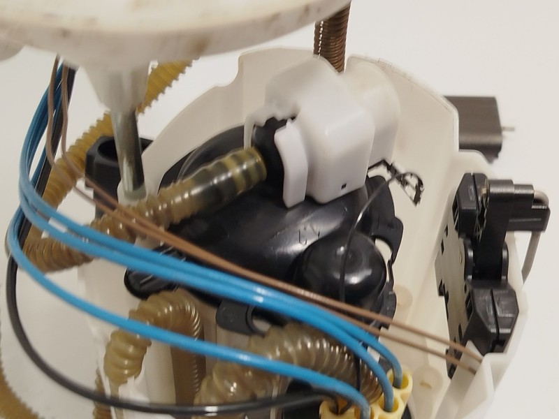 Recambio de bomba combustible para mini mini countryman (f60) cooper referencia OEM IAM 7300463 16117300463 0580200727