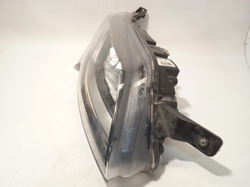 Recambio de faro derecho para peugeot boxer furgoneta 2.0 bluehdi 130 referencia OEM IAM 1394420080 1634736380 1682747580