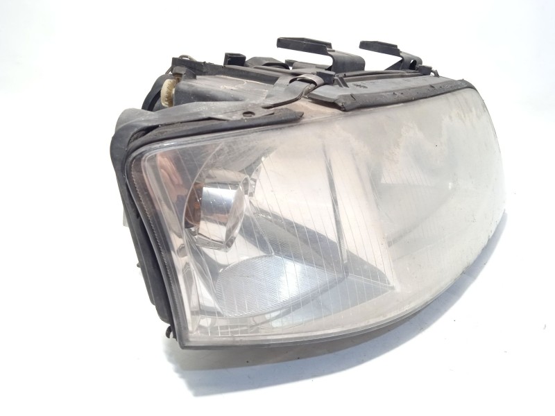 Recambio de faro derecho para audi a6 c5 avant (4b5, 4b6) 2.5 tdi referencia OEM IAM 4B0941004BB  