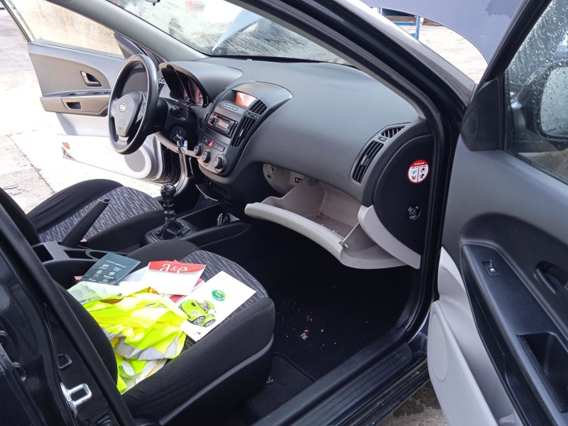 kia cee´d hatchback (ed) del año 2009