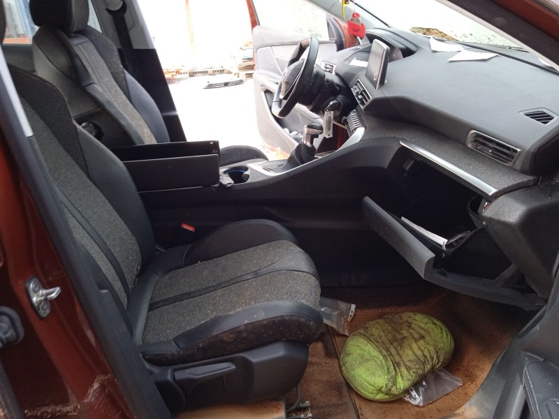 peugeot 3008 ii suv (mc_, mr_, mj_, m4_) del año 2019