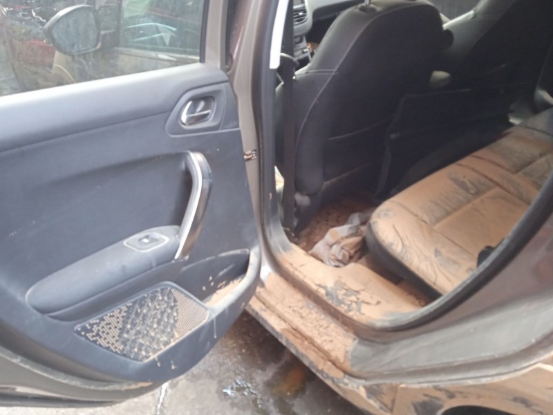 peugeot 2008 i (cu_) del año 2017