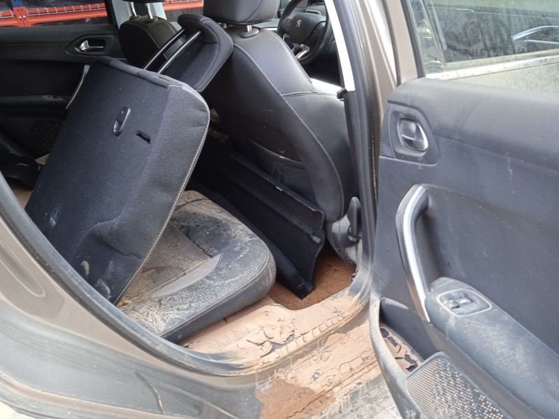 peugeot 2008 i (cu_) del año 2017