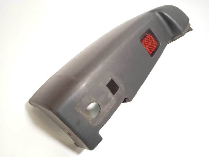 PUNTERA PARAGOLPES TRASERA DERECHA 1305761070 7410AN