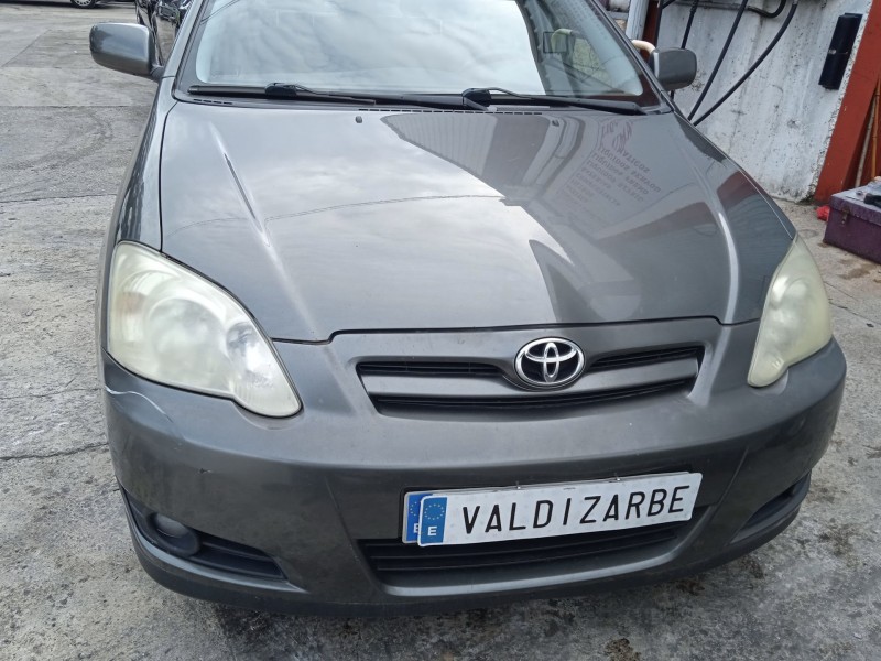 toyota corolla (_e12_) del año 2005