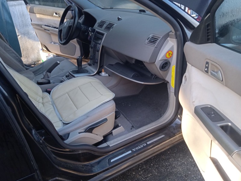 volvo v50 (545) del año 2005