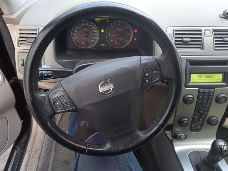 volvo v50 (545) del año 2005