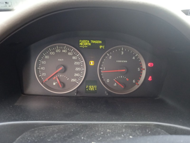 volvo v50 (545) del año 2005