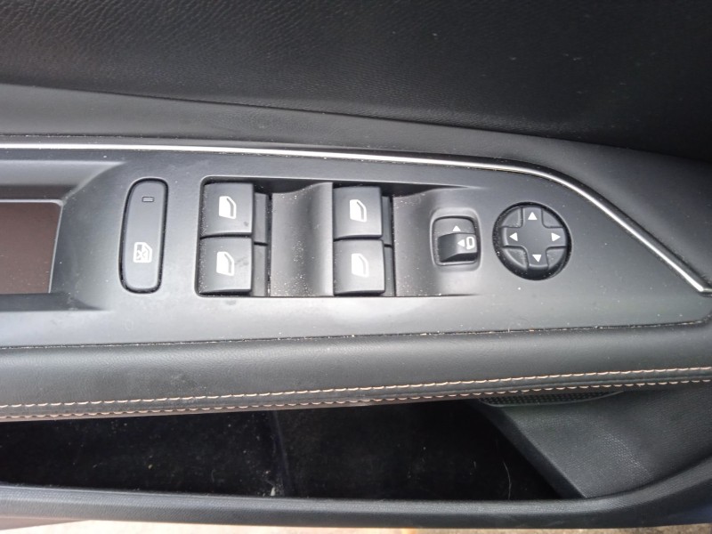 peugeot 3008 ii suv (mc_, mr_, mj_, m4_) del año 2017