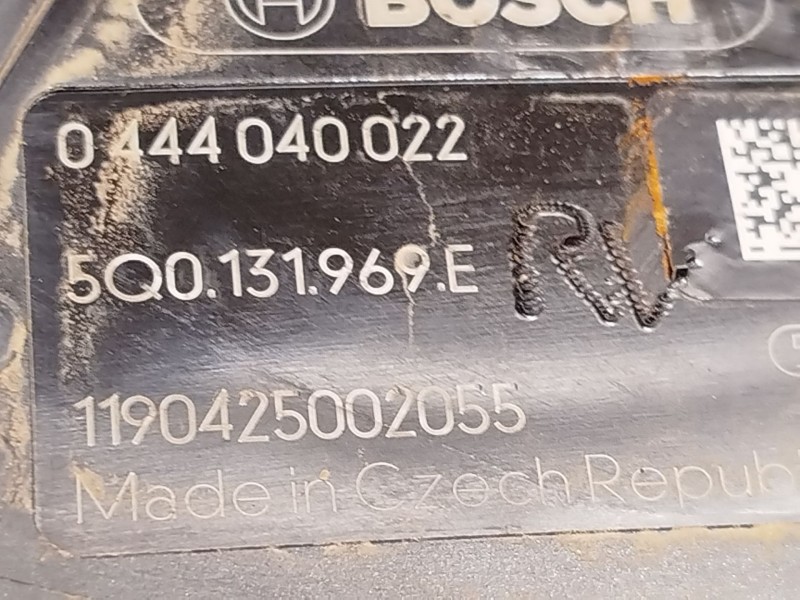 Recambio de deposito aditivo fap adblue para volkswagen t-roc (a11, d11) 2.0 tdi referencia OEM IAM 5Q0131877R 5Q0131969E 5Q0131