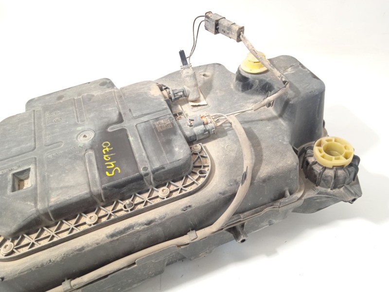 Recambio de deposito aditivo fap adblue para peugeot boxer furgoneta 2.0 bluehdi 130 referencia OEM IAM 9818716680  