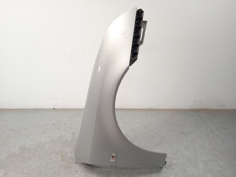 ALETA DELANTERA DERECHA 12797541 