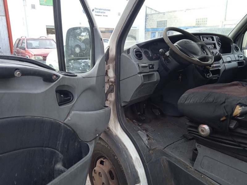 iveco daily iv caja/chasis del año 2008