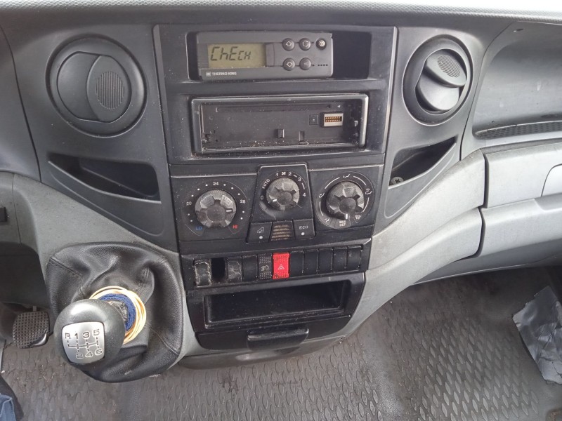 iveco daily iv caja/chasis del año 2008