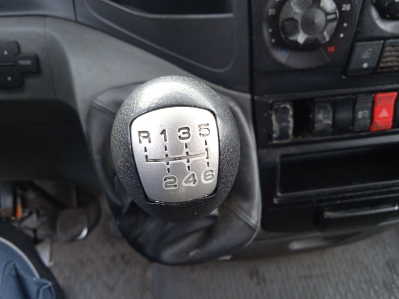 iveco daily iv caja/chasis del año 2008