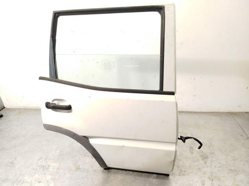 Recambio de puerta trasera derecha para ford maverick (ml) gl referencia OEM IAM 1960157  