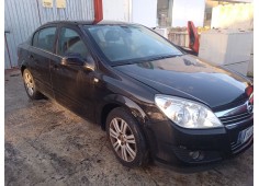 opel astra h sedán (a04) del año 2010