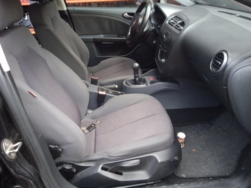 toyota corolla (_e12_) del año 2002