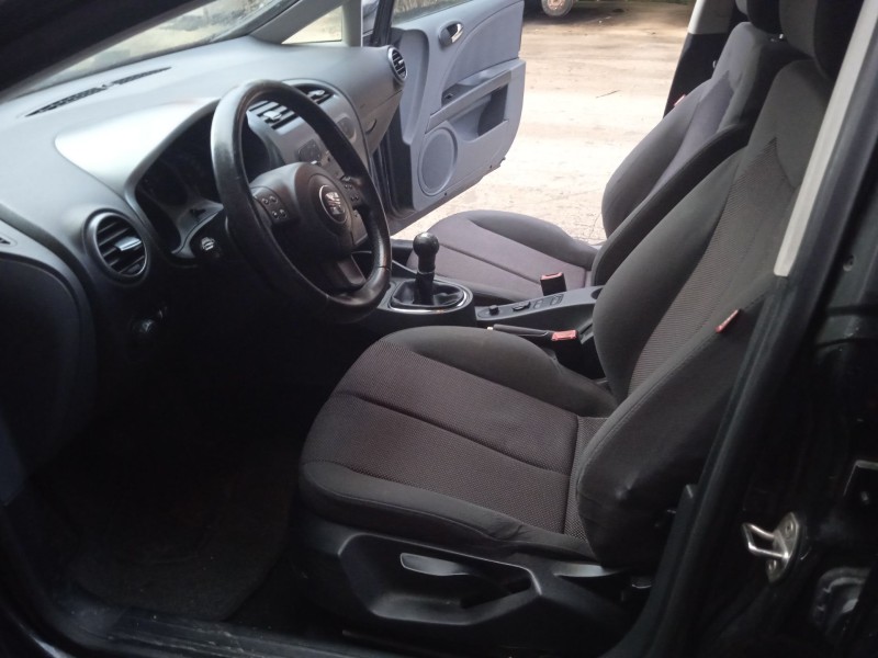 toyota corolla (_e12_) del año 2002