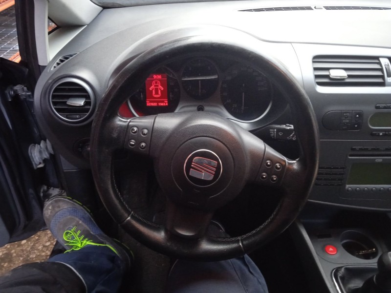 toyota corolla (_e12_) del año 2002