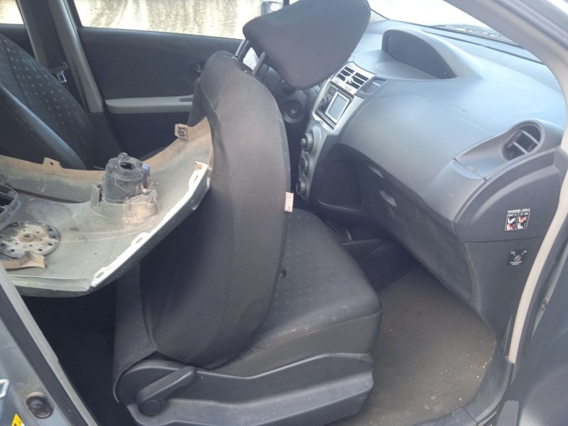 toyota yaris (_p9_) del año 2009