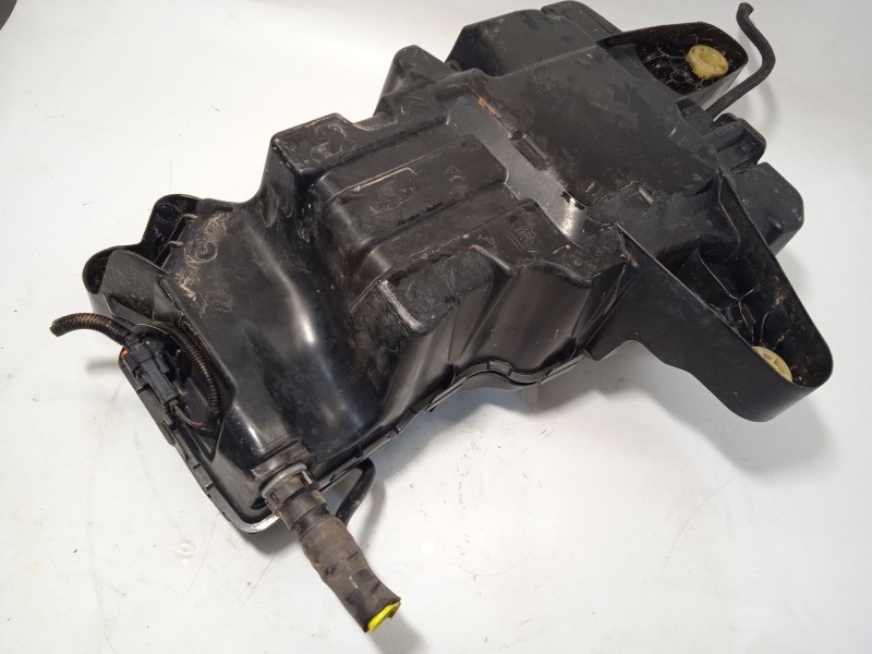 Recambio de deposito aditivo fap adblue para peugeot rifter 1.5 bluehdi 130 referencia OEM IAM 9817601880  