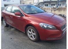 VOLVO V40 HATCHBACK (525)