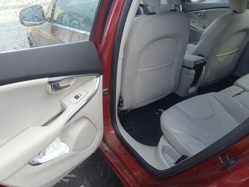 volvo v40 hatchback (525) del año 2013