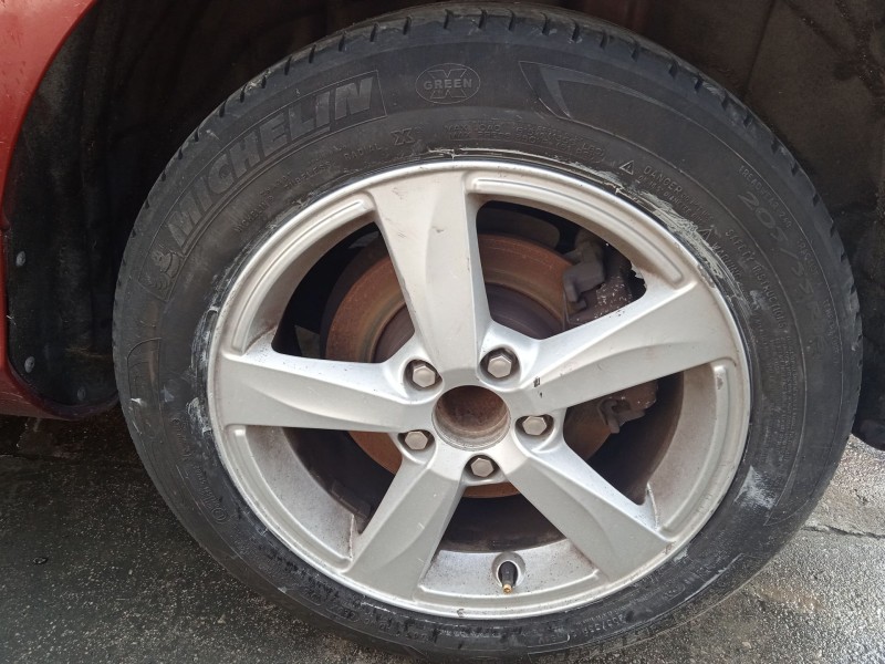 volvo v40 hatchback (525) del año 2013