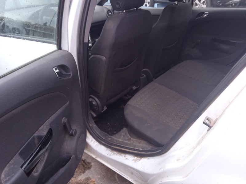 opel corsa d (s07) del año 2013