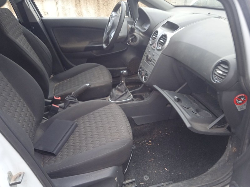 opel corsa d (s07) del año 2013